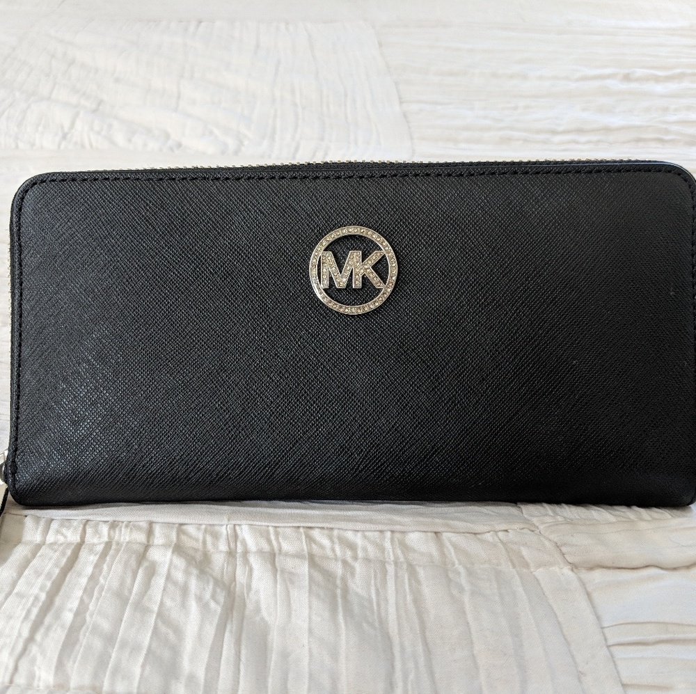 Michael Kors leather wallet black